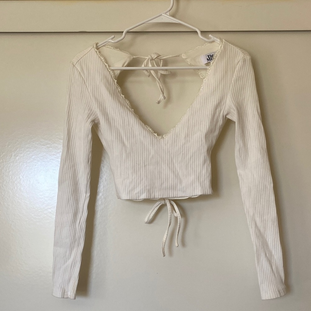 Tiger Mist Cream Ribbed V-Neck Tie-Back Crop Top